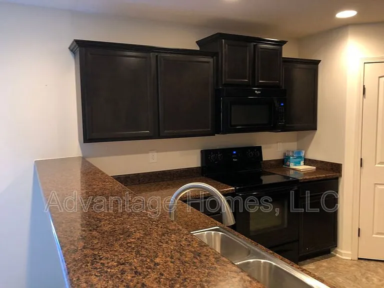 14259 Oakland Ct — Photo 15