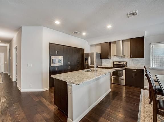 5th image of 12013 Worthwood St