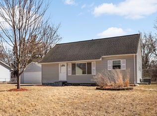 2324 Knoll Dr, Mounds View, MN 55112