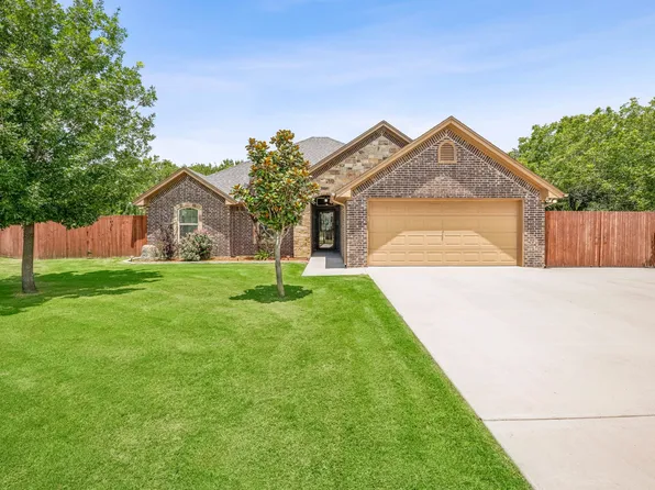 421 Maple Ln, Stephenville, TX 76401