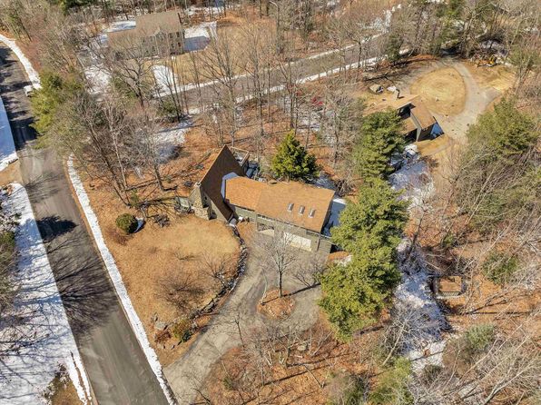 35 Valley Drive, Gilford, NH 03249