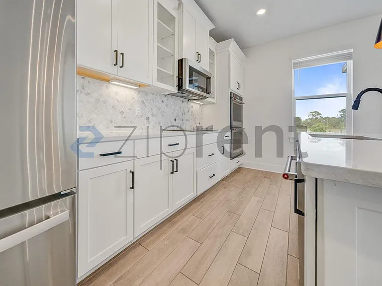 534 Sun Chaser Dr — Photo 3