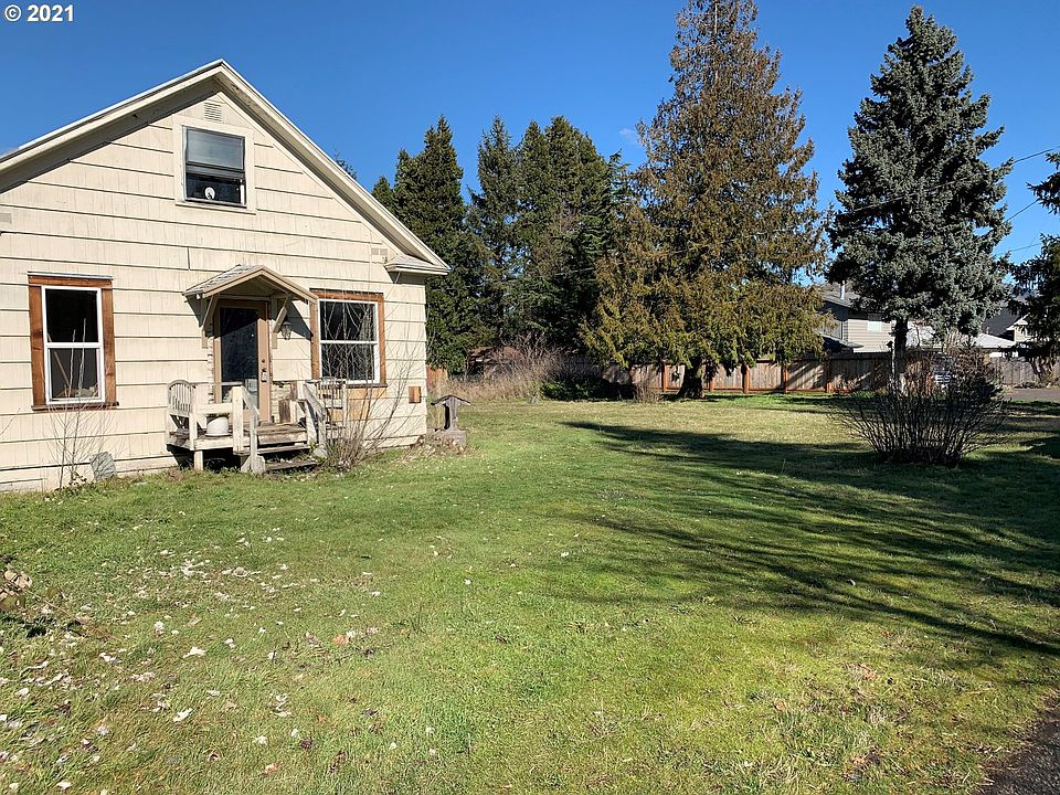 2nd image of 1606 C St