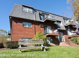104 Whitehall Rd APT 14, Amesbury, MA 01913