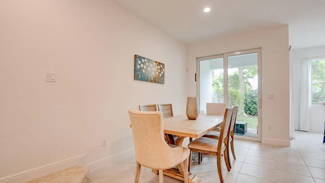 3 bed, 2.5 bath, 1787 sqft, $3,500 — Photo 4