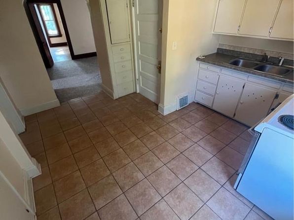 1036 S 4th Ave