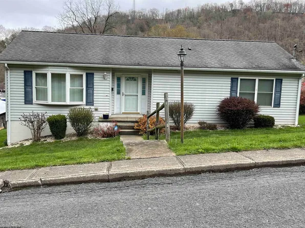 120 Bridge St, Monongah, WV 26554