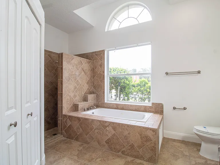 2782A Picadilly Cir — Photo 18