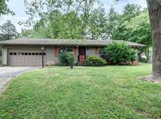 824 W Valley Ct, Springfield, MO 65807