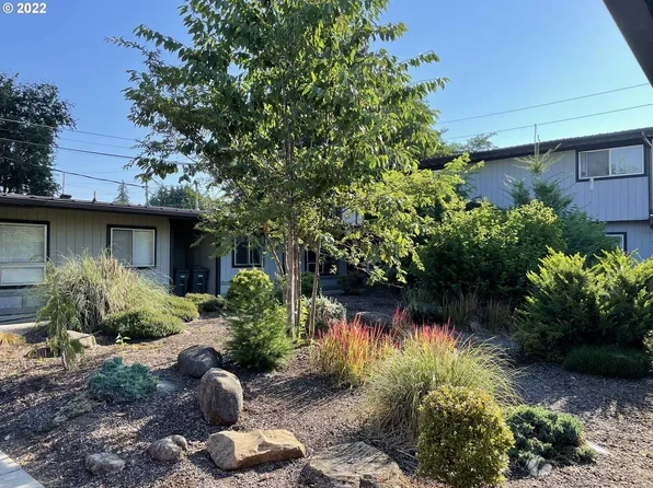 336 19th St, Washougal, WA 98671