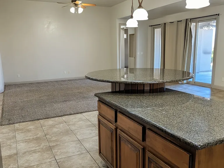 1433 Chaparral Dr — Photo 5