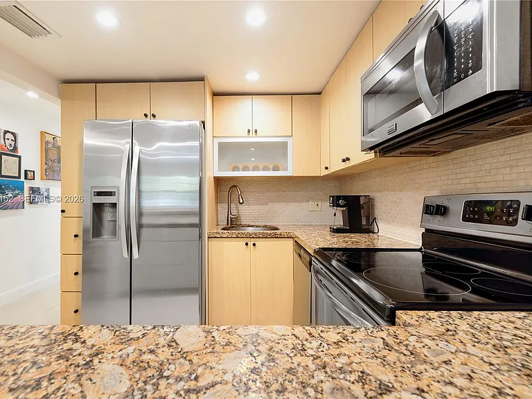 338 Majorca Ave #103 — Photo 8