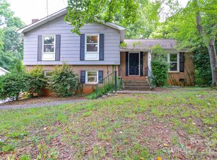 5008 Brooktree Dr, Charlotte, NC 28208