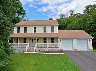 914 Elton Adelphia Rd, Freehold, NJ 07728