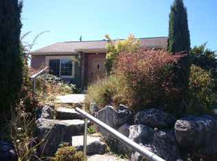 9813 33rd Ave SW, Seattle, WA 98126