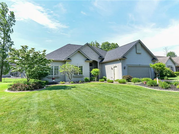 67 Sunny Mill Ln, Rochester, NY 14626