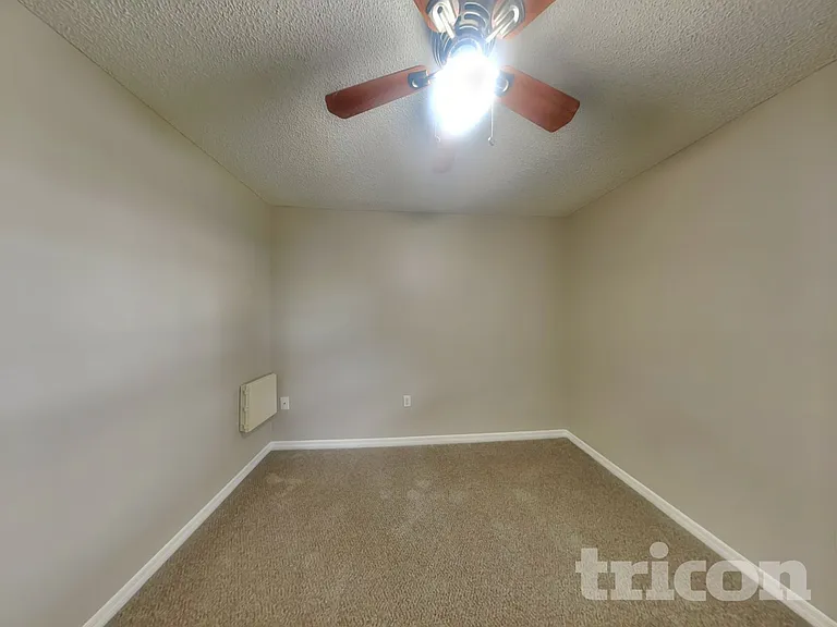 352 N Fork Pl — Photo 9