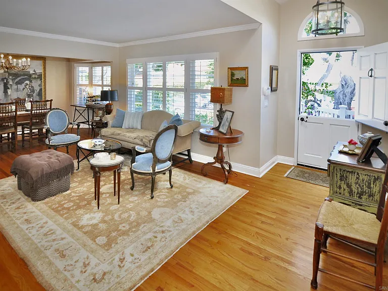 529 Fern Gln — Photo 13