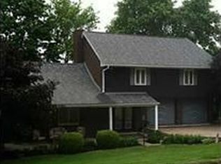 33 Lynncrest Cir, Cecil, PA 15321