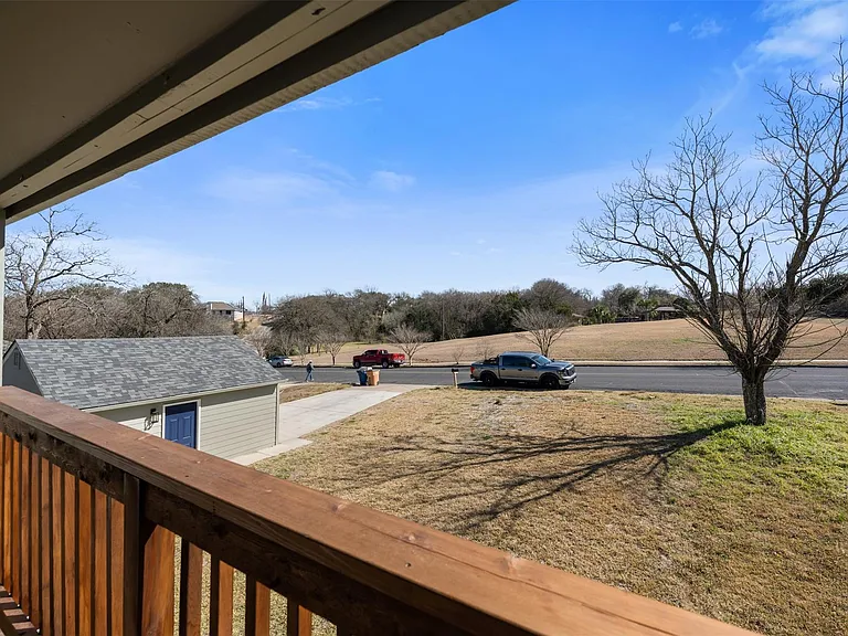 6104 Reicher Dr — Photo 20