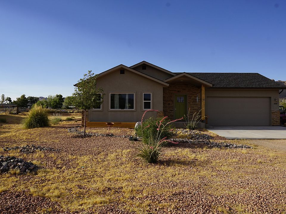 1st image of 1000 E Canyon Dr