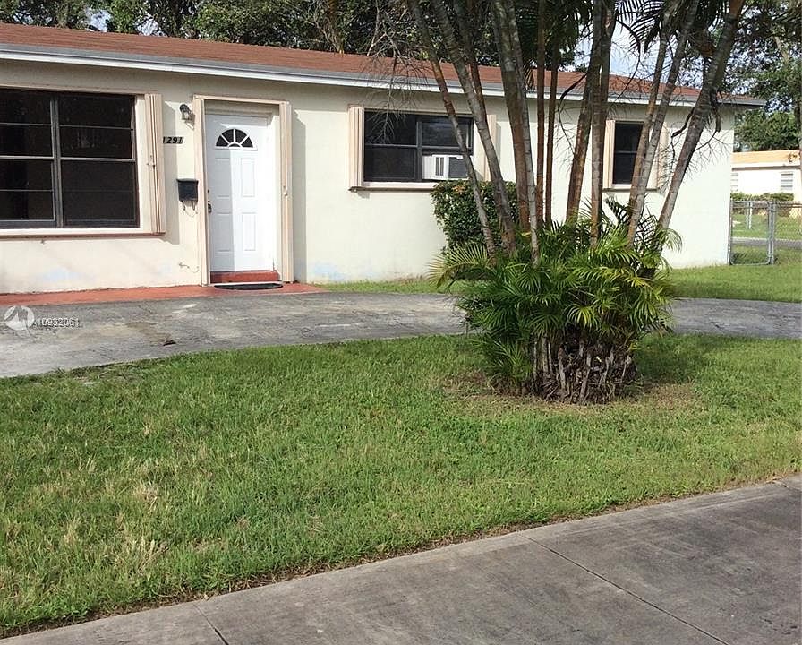 1st image of 1291 NE 207th St #0