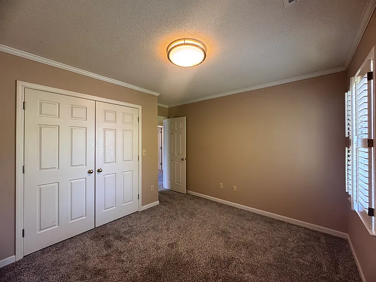 801 Driftwood Dr — Photo 32