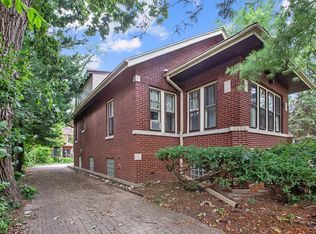 9039 S Damen Ave, Chicago, IL