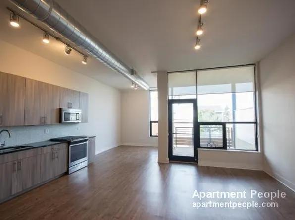 4234 N Western Ave, Chicago, IL 60618