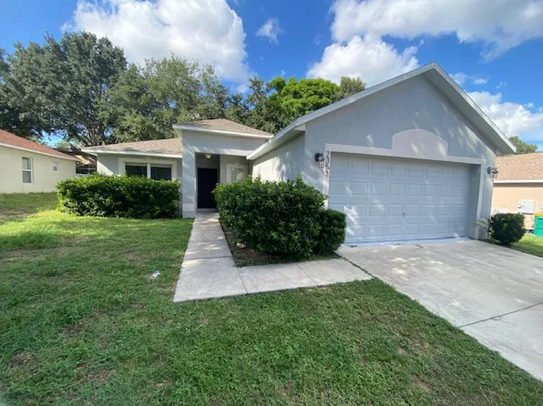 2351 Foxtree Rd, Tavares, FL 32778