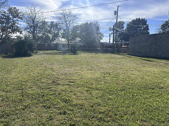 3rd image of 8830 E Admiral Blvd #A