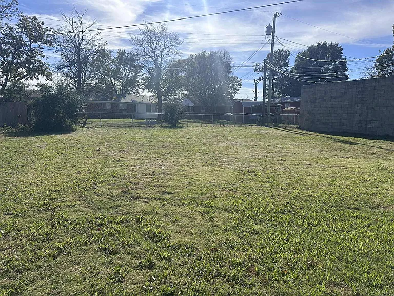 8830 E Admiral Blvd #A — Photo 3