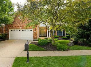 646 Spyglass Summit Dr, Chesterfield, MO 63017