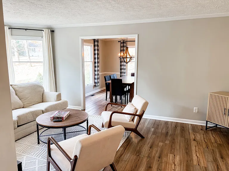 3000 N Lakewood Ct — Photo 6