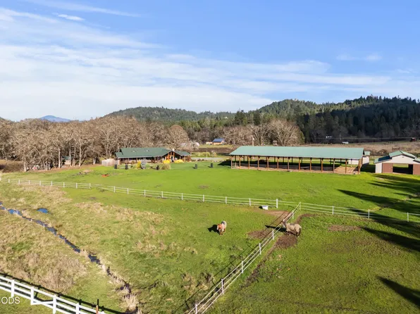 448 Ferry Rd, Grants Pass, OR 97526