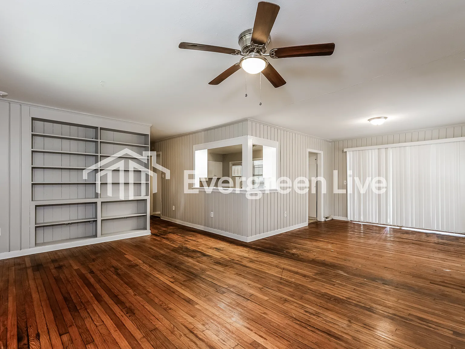 3 bed, 2.0 bath, 1498 sqft, $1,095 — Photo 3