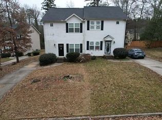 118 Village Ct, Greer, SC 29651