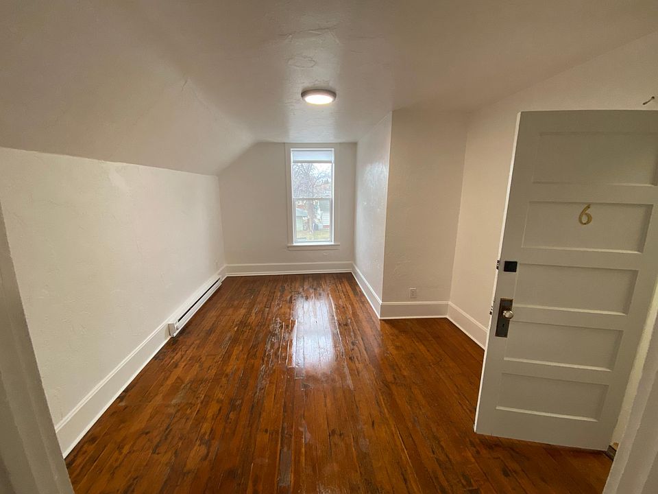 1st image of 422 N Yellowstone St #6