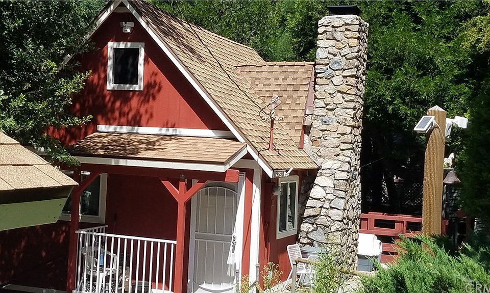 1st image of 23683 Hillside Dr