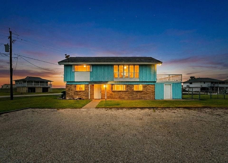 1st image of 1503 Blue Water Dr