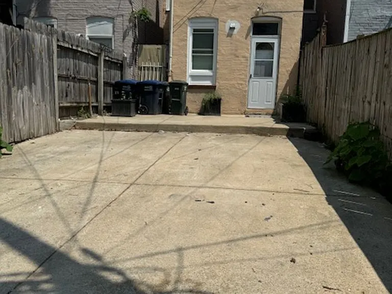 239 K St NE — Photo 9