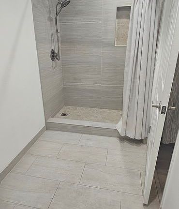 3rd image of 15455 Sherman Way APT 14