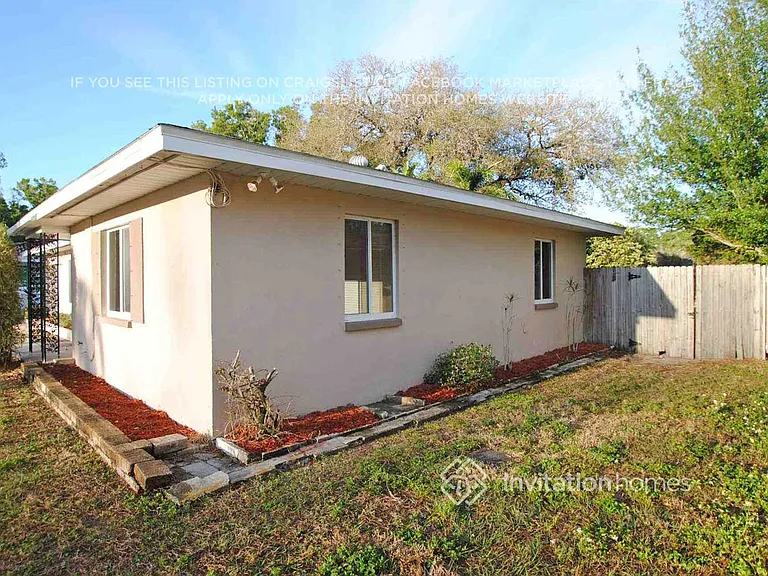 210 S Comet Ave — Photo 8