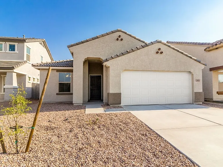 803 W Jardin Dr — Photo 1