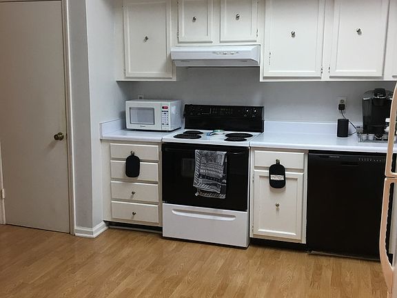 3rd image of 4487 Post Pl APT 70