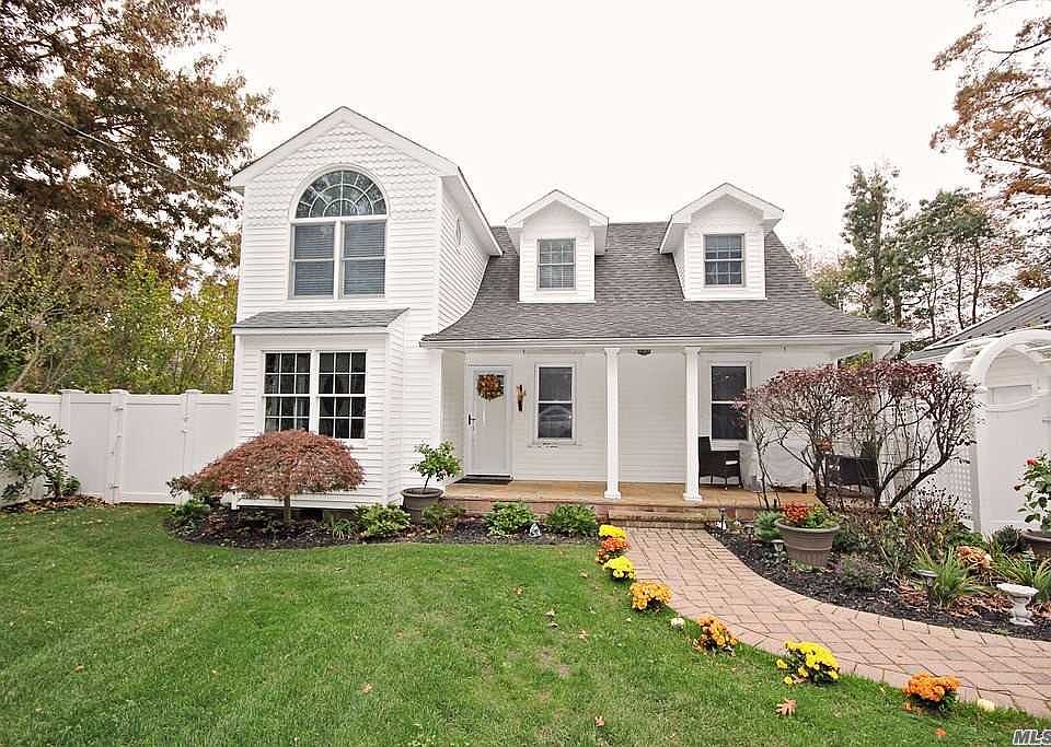 1st image of 31 Lincoln Dr