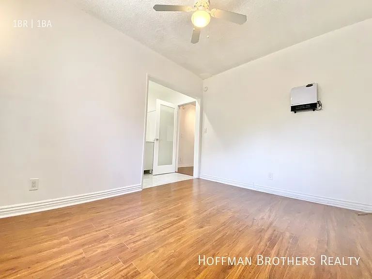 1315 N June St #117 — Photo 6