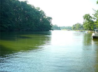 82 Catfish Cove Rd, Abbeville, SC 29620