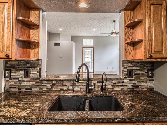 4th image of 3016 Highland Park Dr