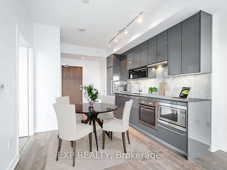 115 McMahon Dr #206 — Photo 2
